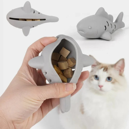 Silicone fish young cat pet teasing cat gnawing and hiding food